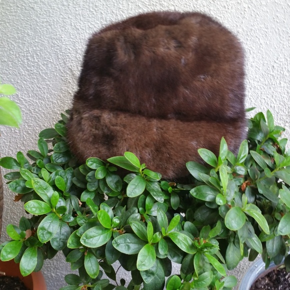 March\'e Exclusive Mink hat Vintage main image 5